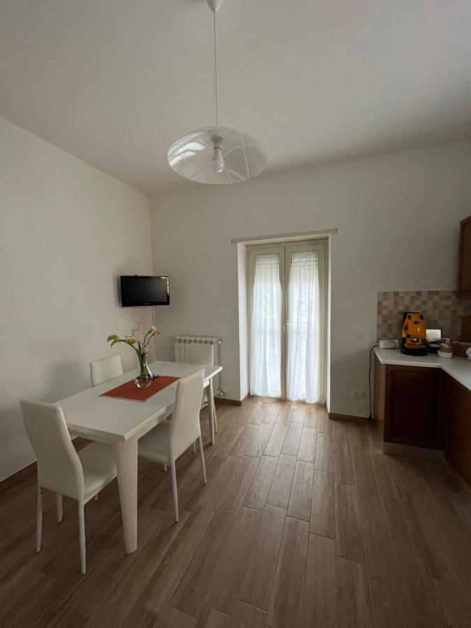 Bed&Breakfast Del Viaggiatore Fondi Eksteriør bilde